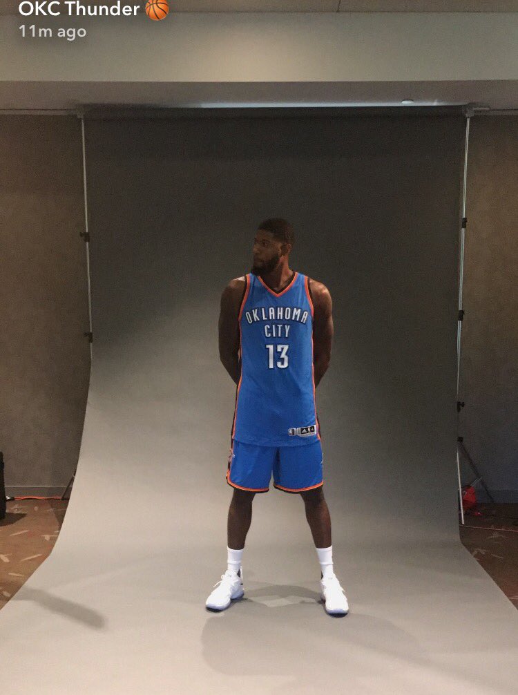 First look at PG in a Thunder uniform. 👀

(via <a href="/okcthunder/">OKC THUNDER</a>)
