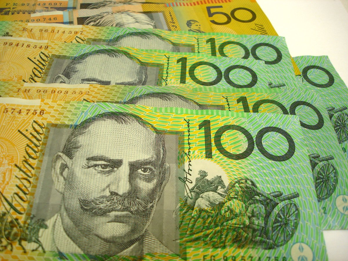 investor_tribe's tweet image. Great money advice from John DiMartini #3Make sure money is congruent with your values #moneymatters #investortips bit.ly/2ta6TBi