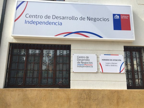 BrujulaDig_CL's tweet photo. Hoy ultimo día de ciclo capacitación #alafebtizaciondigital en CDN #Independencia. Volvemos la próxima semana #centroschile @sercotecrm https://t.co/76MCHaaQNq
