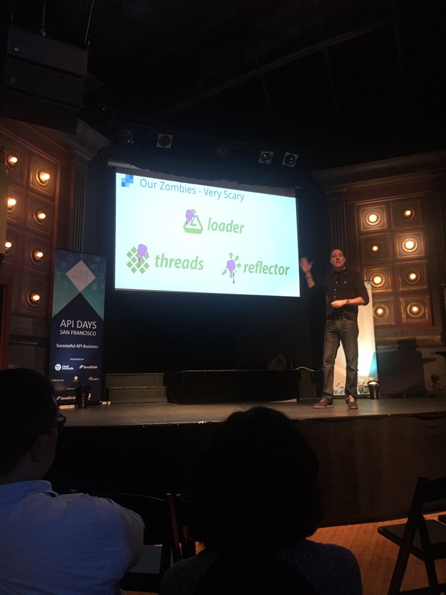 batmany13's tweet image. Steve desc &quot;product zombie apocalypse&quot;, 90% companies fail and many are &quot;zombie apps&quot;, @SendGrid has their own, how 2 deal #successfulapis