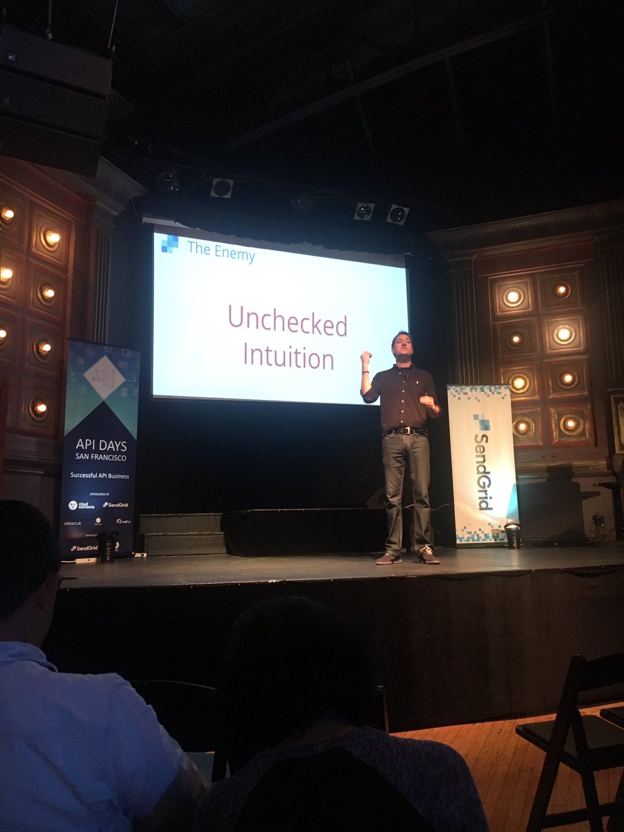batmany13's tweet image. Steve desc &quot;product zombie apocalypse&quot;, 90% companies fail and many are &quot;zombie apps&quot;, @SendGrid has their own, how 2 deal #successfulapis