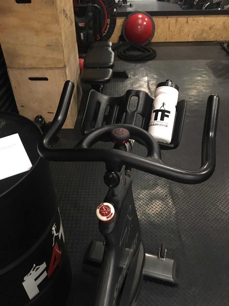 MisHelenFitness's tweet image. Good luck today @Fit4_the_Future your first #spinclass #spintime rock that studio