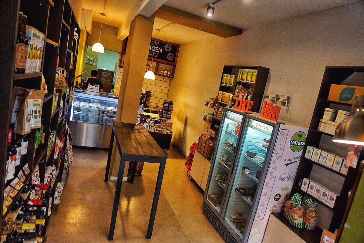 NaturalGENok's tweet image. Tiendas #NATGEN.

Viandas, sándwiches, pastelería, café, leches vegetales, yogures y más!

#VeganForLife 

Foto: Sucursal #VillaCrespo
