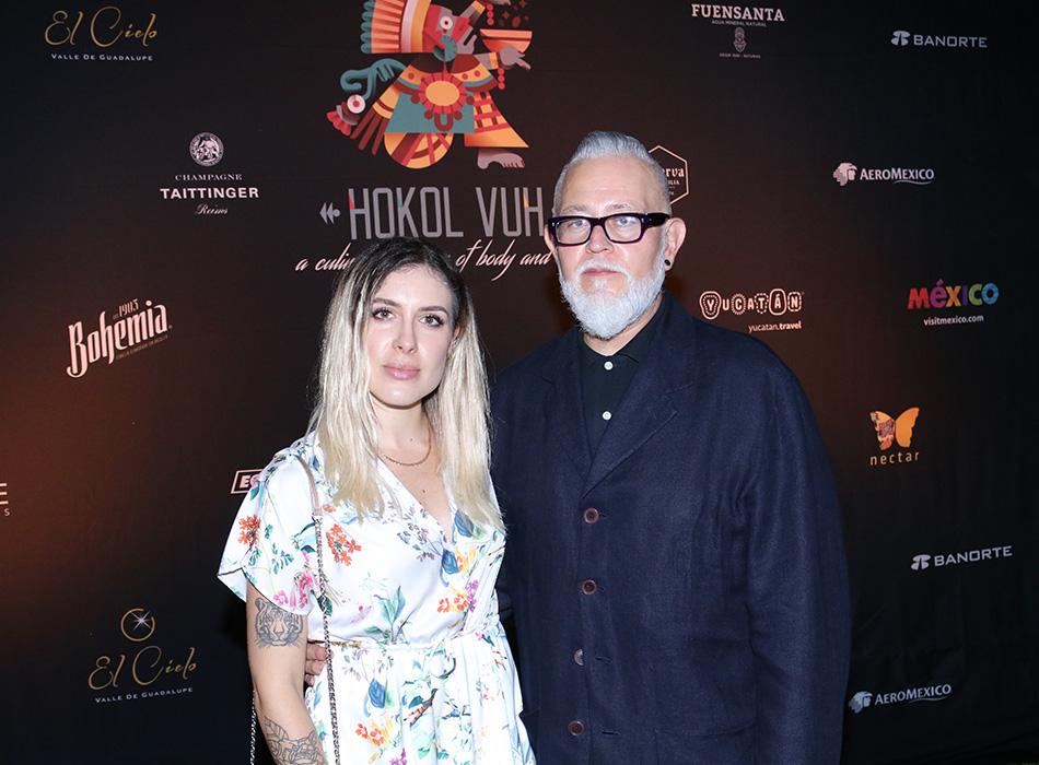 Nuestros invitados, protagonistas de la noche en #HokolVuh.
Vía <a href="/Central_mx/">Revista Central</a>. bit.ly/2tJ8r9d