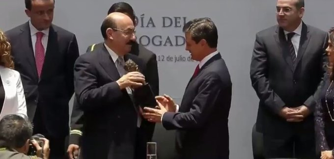 Ver imagen en Twitter Ver imagen en Twitter