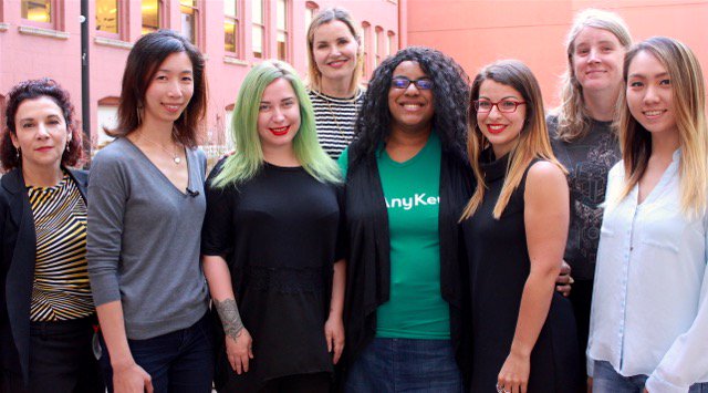 Anita Sarkeesian, Carolyn Petit, Geena Davis, among the panelists at the Women in Gaming Salon
