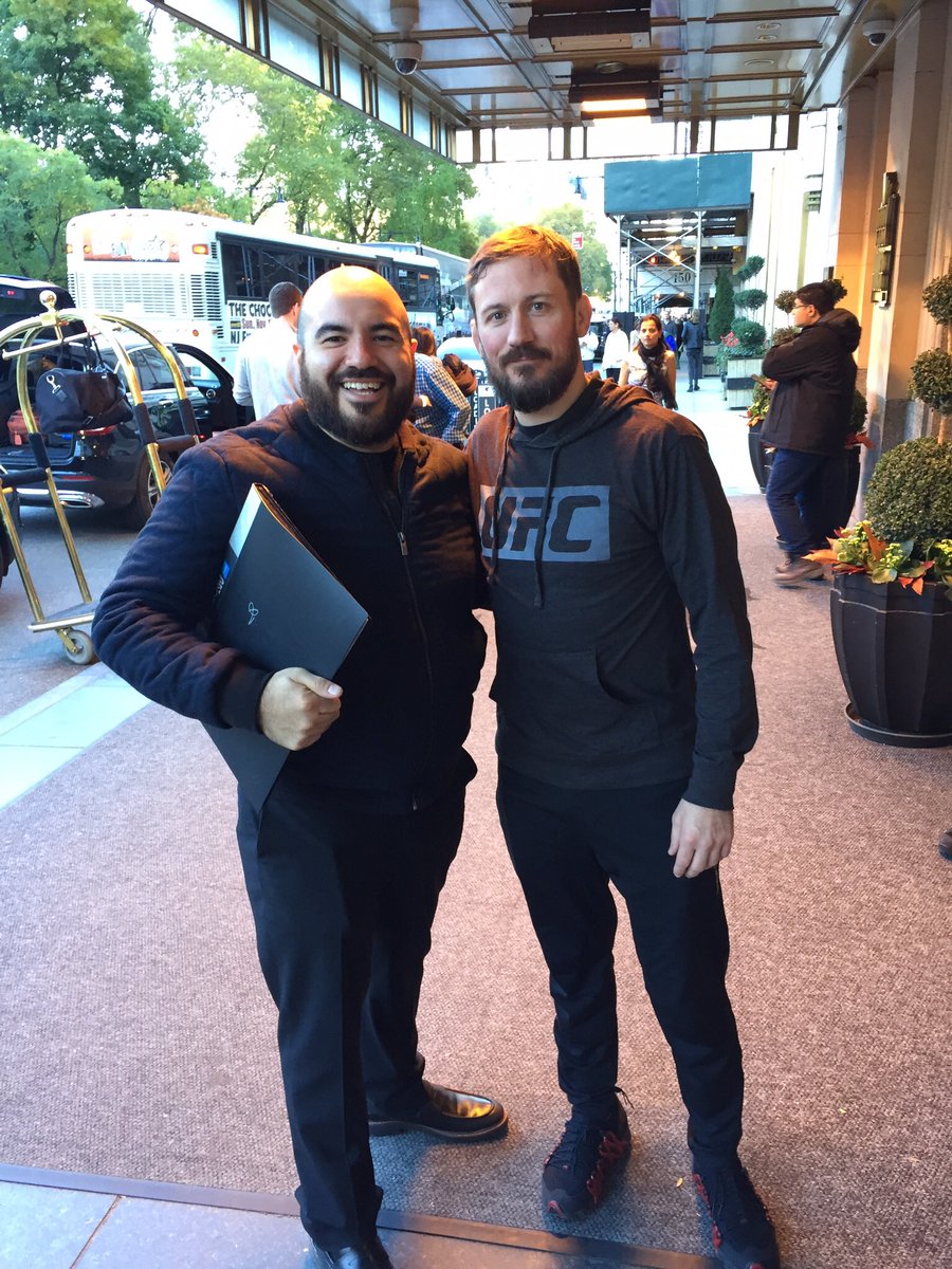 jOrgEjumpy201's tweet image. 3 kings one brings gold. The other a ground game the other one hands and legs pick your poison @John_Kavanagh @dillondanis @TheNotoriousMMA