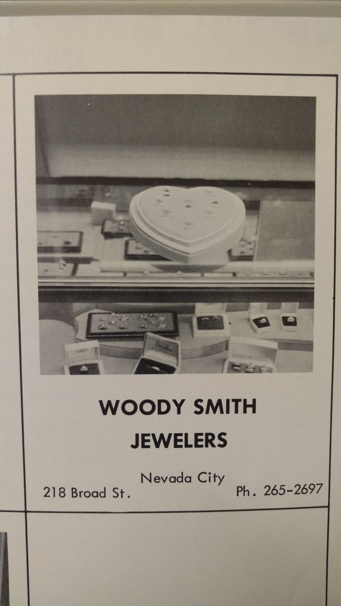 nevadacitychamb's tweet image. #Whatstraditional: getting #jewelry from the #samelocation #generationtogeneration at #LaCacheJewelryNevadaCity