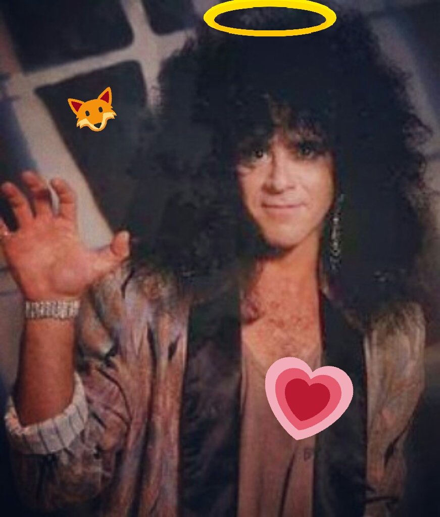 Happy Birthday Eric Carr  ... 67 años tendría hoy, bueno es un día mas en el cielo  