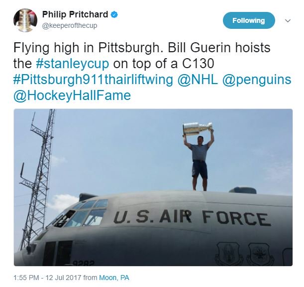 alexiniguez's tweet image. It's Bill Guerin's day with the Stanley Cup. He took it atop an airplane and to a Giant Eagle. #cuptracker newsinteractive.post-gazette.com/cuptracker/
