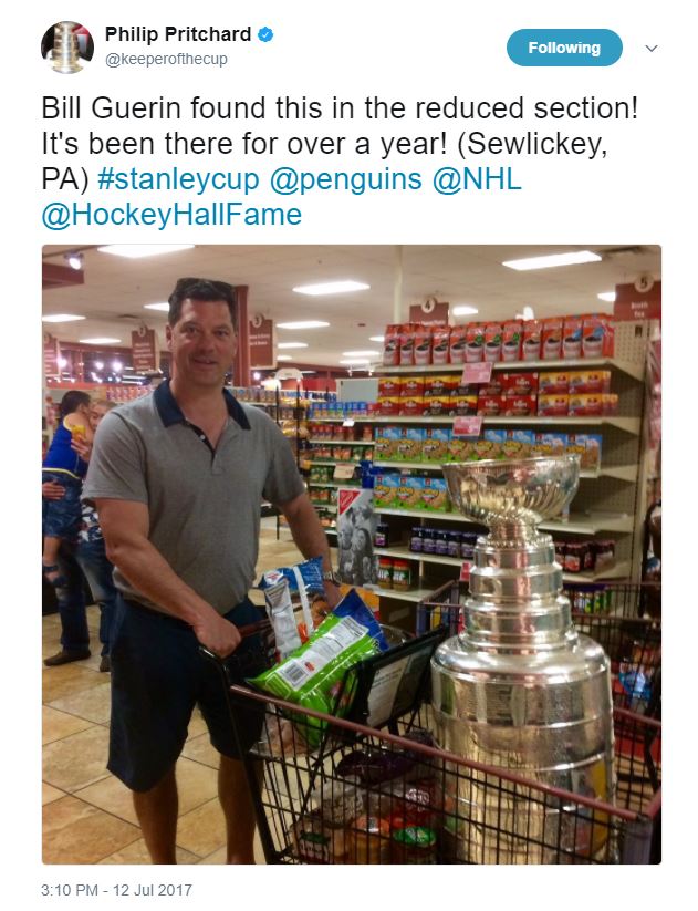 alexiniguez's tweet image. It's Bill Guerin's day with the Stanley Cup. He took it atop an airplane and to a Giant Eagle. #cuptracker newsinteractive.post-gazette.com/cuptracker/