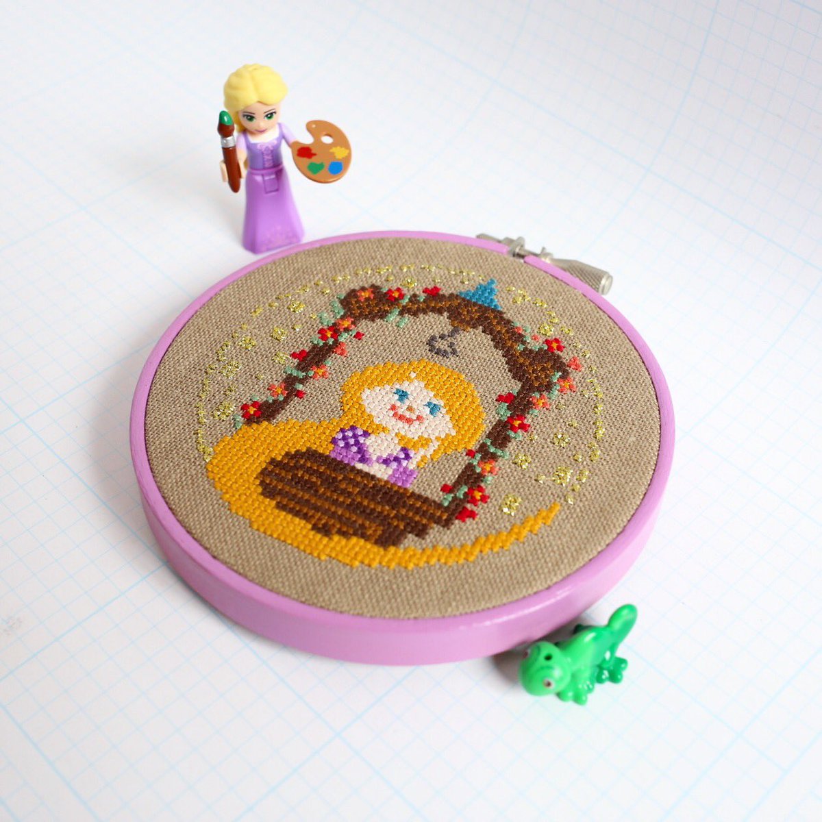 تويتر 刺繍作家 宗のりこ クロスステッチ على تويتر Tangled Designed By 宗のりこ Noriko Soh Well I Guess Pascal S Not Hiding Out Here クロスステッチ Crossstitch ラプンツェル Disneyprincess ディズニープリンセス T Co Xj9wr3ebck