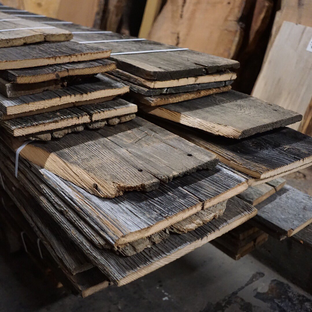 RealAntiqueWood's tweet photo. Some new super wide brown and silver #barnsiding up in the showroom today! #reclaimedwood #farmhousestyle #RusticRenovation https://t.co/OgymlZyoOy