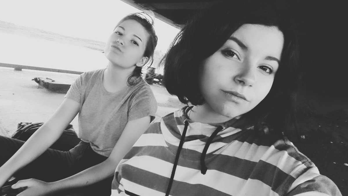 Amikaris's tweet photo. Память https://t.co/WG1tslrfGW