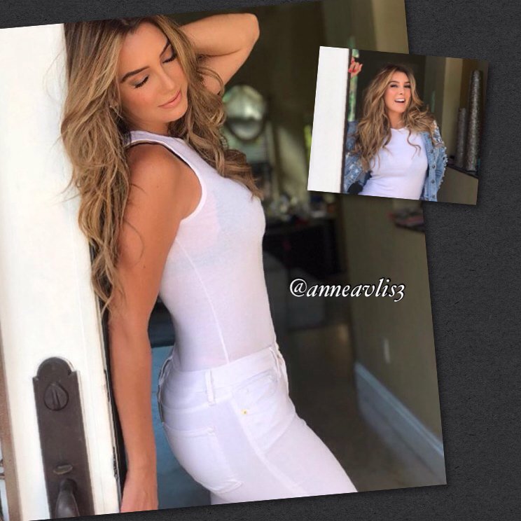 anneavlis3's tweet photo. @Elygutierrez19 bella y encantadora,transborda ternura adorable Ely 😍💕 https://t.co/XqnCFngmDl