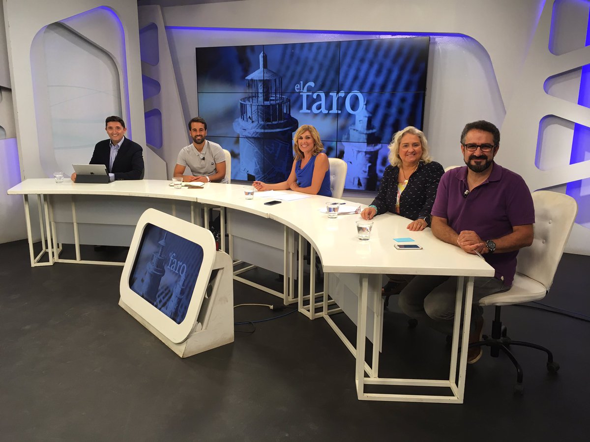 MJFSanSegundo's tweet photo. Buen debate en #ElFaroTVM @TV_Mediterraneo, conducido por @melubort 👏🏻👏🏻, donde he estado con @JMLladro, @XimoFerrandis y @jesusdesalvador https://t.co/JSf7QbcsRr