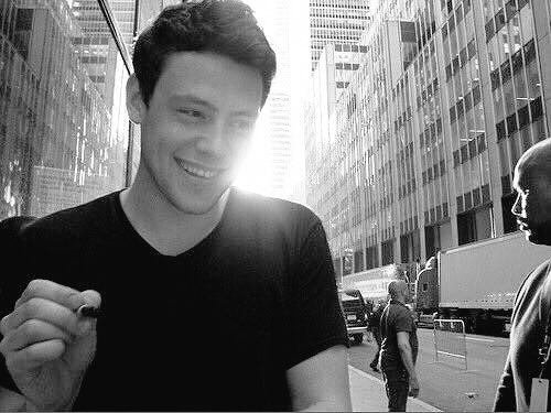 hesmalibv's tweet photo. "love is how you stay alive, even after you're gone."
#4YearsWithoutCory https://t.co/f7oDzStbuE