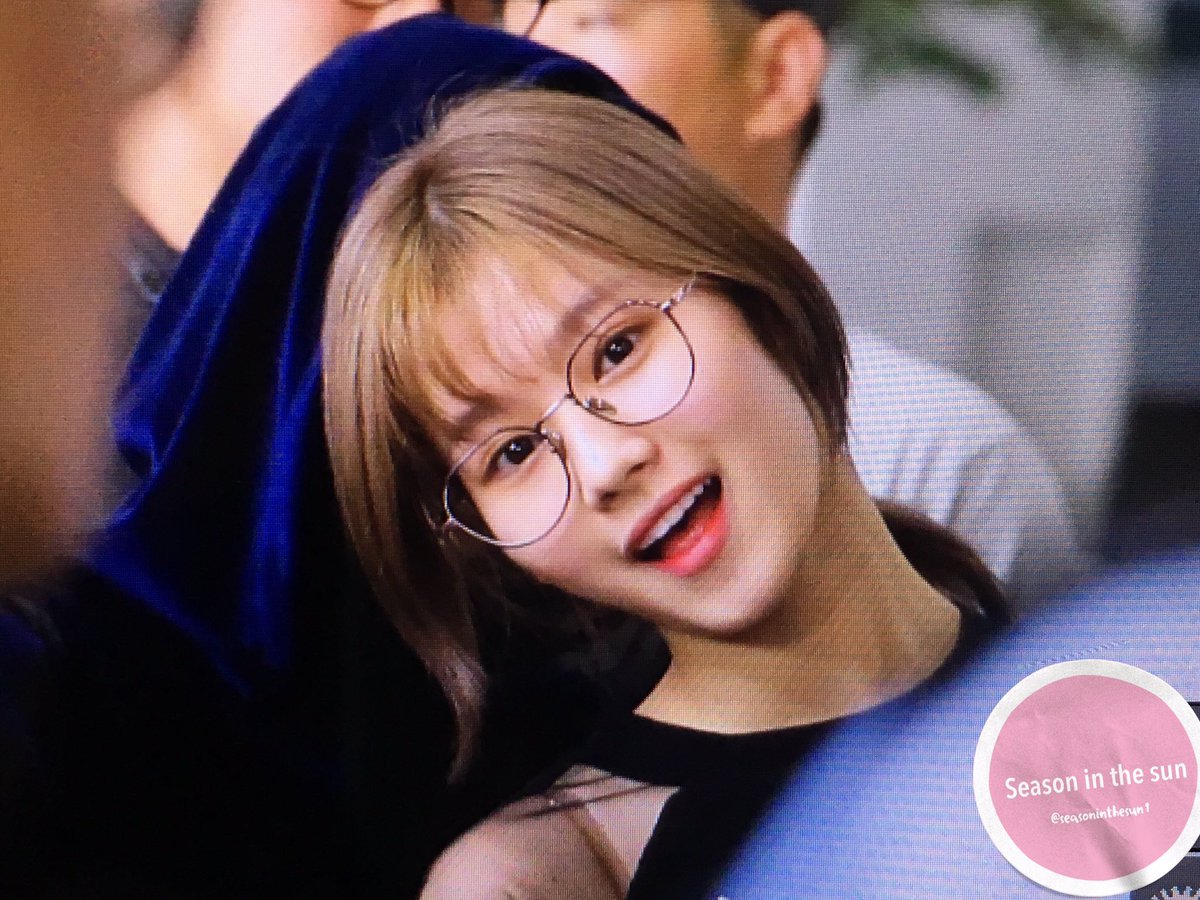 챙챙 Auf Twitter サナが前髪 丸メガネ 完全におちぇんスタイル Twice 사나 채영 챙챙 Auf Twitter サナが前髪 丸メガネ 完全におちぇんスタイル Twice 사나 채영