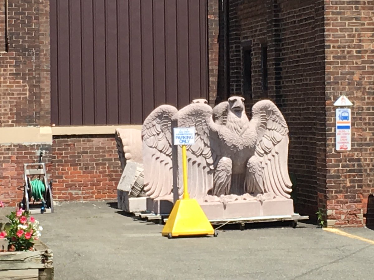 UntappedNY's tweet photo. #NYC We recently found #PennStation eagle remnants sitting in an unexpected place—a parking lot in Newark, NJ https://t.co/THykd2lxC5 https://t.co/FNxJdeWQGJ