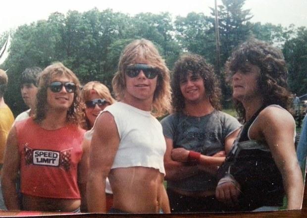 CropTopGuy's tweet image. Crop tops were originally male clothing in the 70s and 80s. When women started wearing crop tops THAT was breaking gender norms.