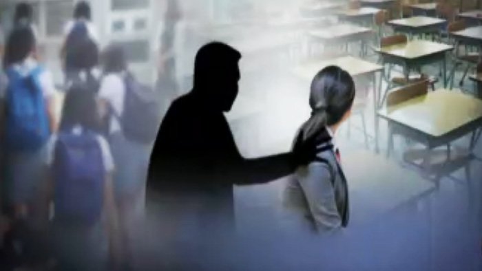 yonhaptweet's tweet image. &apos;성추행 체육교사&apos; 생활부도 조작…지각 안 했는데 &quot;자주 했다&quot; ow.ly/GRi030dAGhU
#체육교사