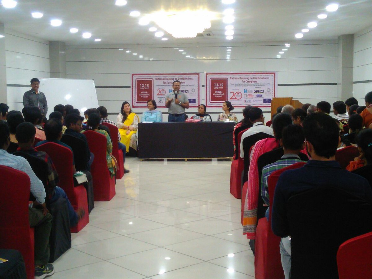 atuljais111's tweet photo. National training @senseindia for #caregivers of #personswithdeafblindness on #behaviourissues and #childandvulnerableadultprotection #India https://t.co/rDGGmsF7tG