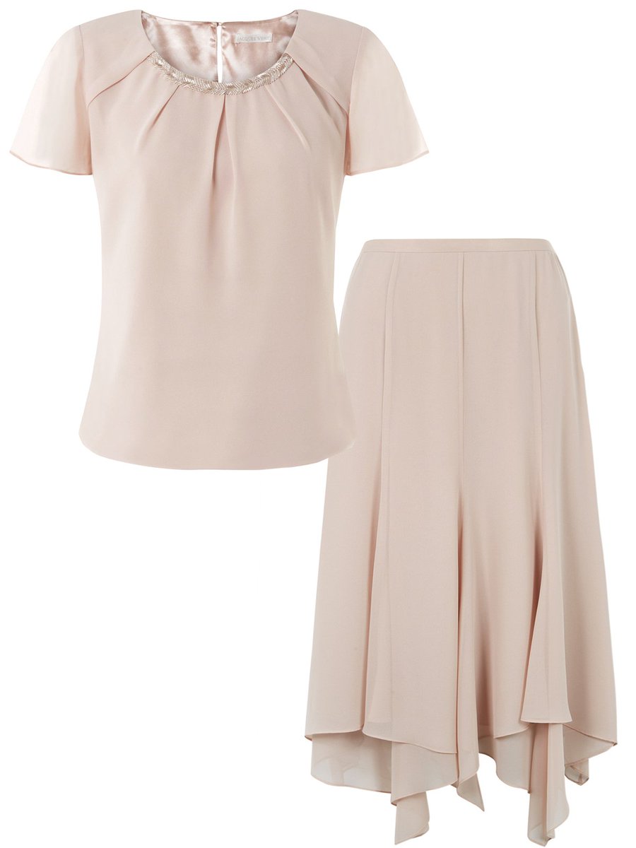 SophisticateBay's tweet image. Save £5 when you spend £20 or more.... #SaveFive