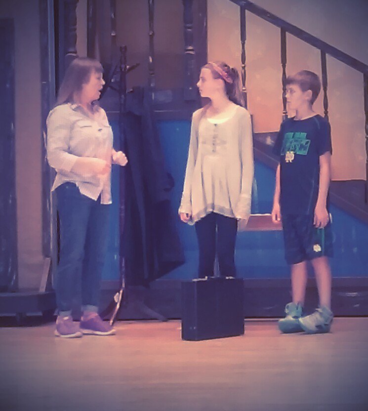 Max_PlayandSing's tweet photo. "Have you ever asked yourself who looks after the fathers when things go wrong?" "The mothers I suppose."
#MaryPoppins #family #MaxPlayers https://t.co/aPsaVZffFu