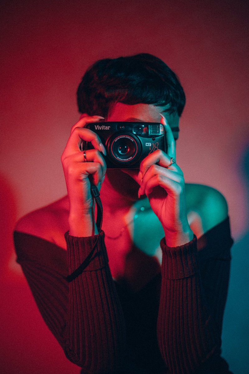 aarondee_'s tweet photo. 22 yr old self-taught photographer from virginia that just moved to nyc &amp; im tryna to turn this into a career.

your RT might get me a job🤞🏾 https://t.co/f3qmvNiZec