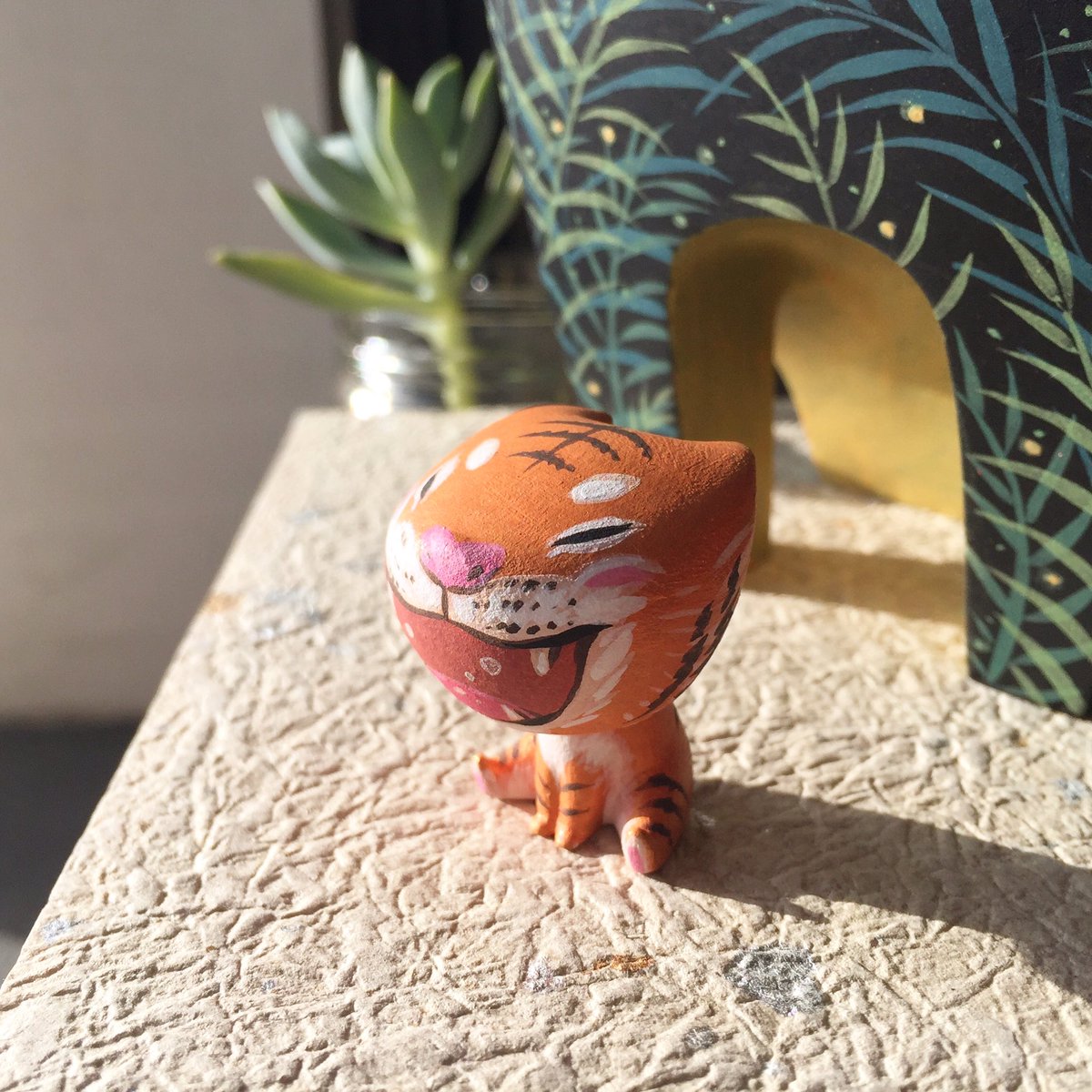 MartinHsu's tweet photo. My little Tigress for #KindredsFigure Artist Series to debut at #MartinHsuBooth4530 at #SDCC2017 π―πΏ
Acrylic on 2-pc resin sculptures https://t.co/PxeAAmnbXG