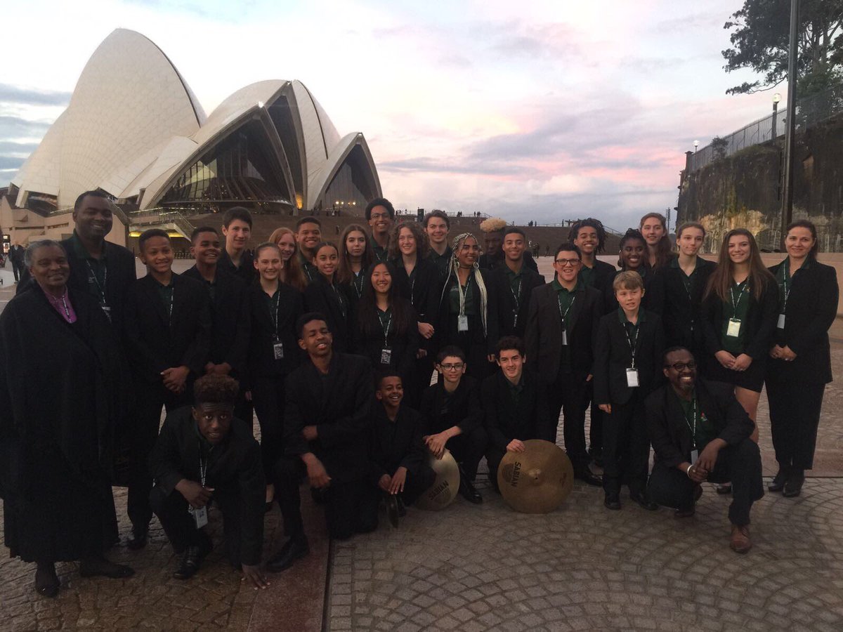 Deirdre Kelly tweet media