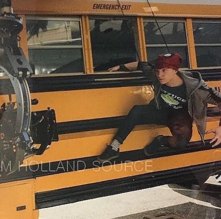apparently this is a bts photo from infinity war i gtgtgtgtg