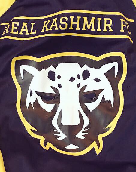 ALL members of #realkashmirfc in Mumbai.Now headed to Sgr.tk u @UKinIndia. tk u scotland for all the love v got.C u again soon!