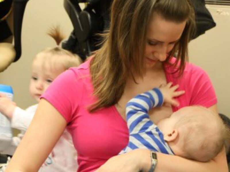 peekskillbasics's tweet image. August 4, 2017 HVCCA teams up with Hudson Valley Hospital Center for "The Big Latch On" #PeekskillBasics Read-In for infants' siblings