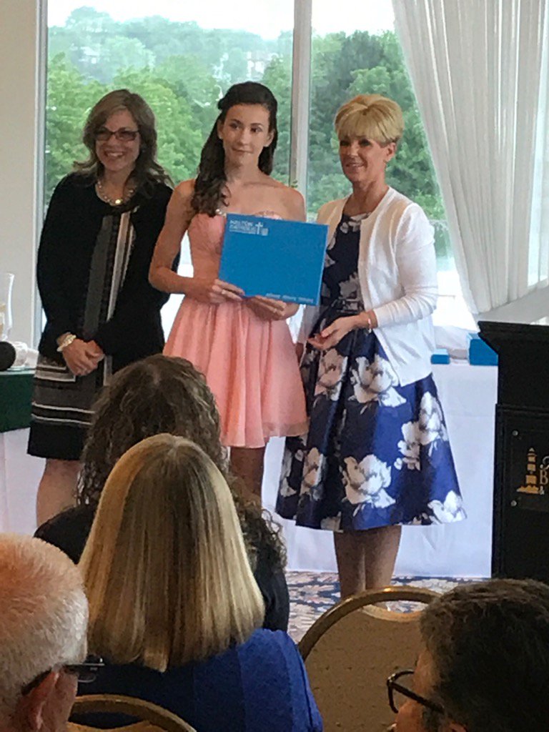 Craighamilton19's tweet image. Brooke, Grade 8 Grad.