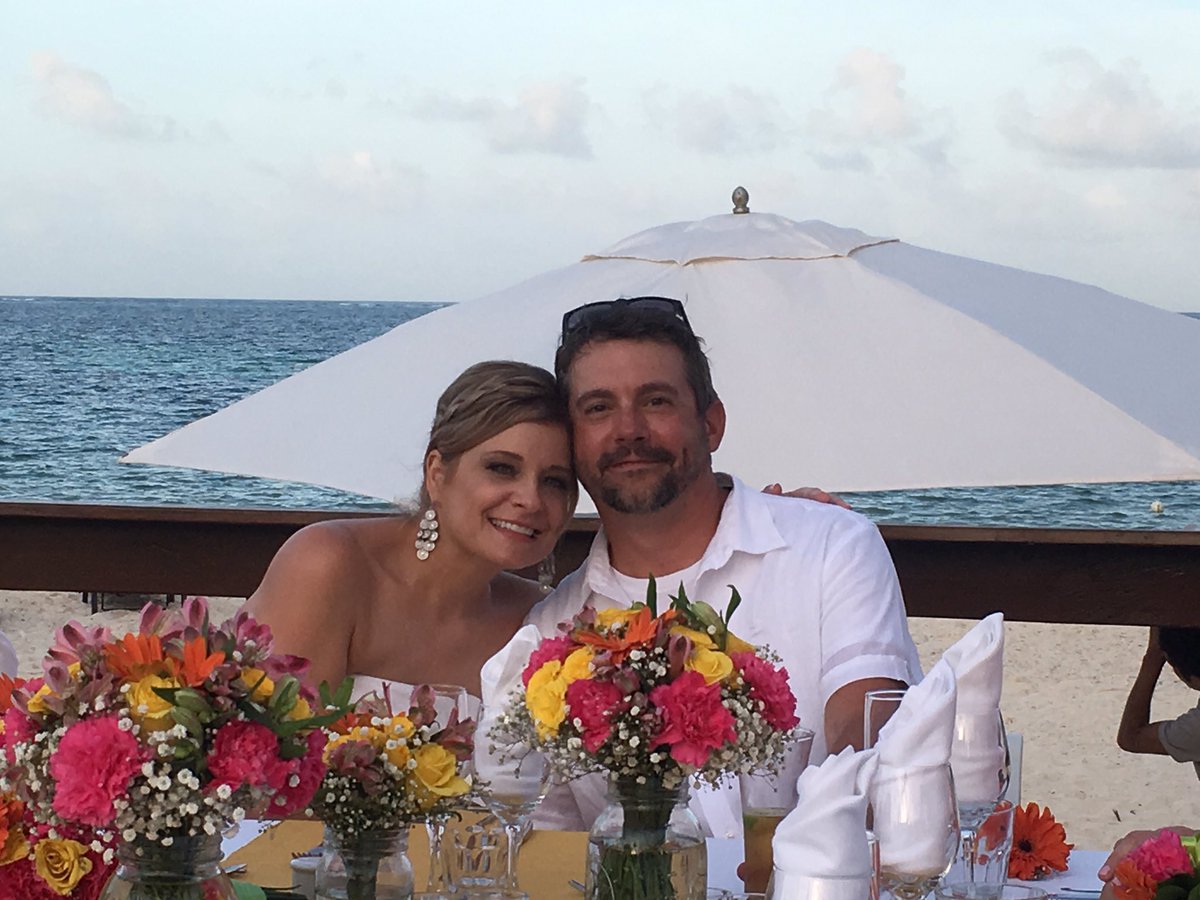 4everhoneymoons's tweet photo. Our lovely couple at @royaltonriviera this week https://t.co/7nb8LU8HHs