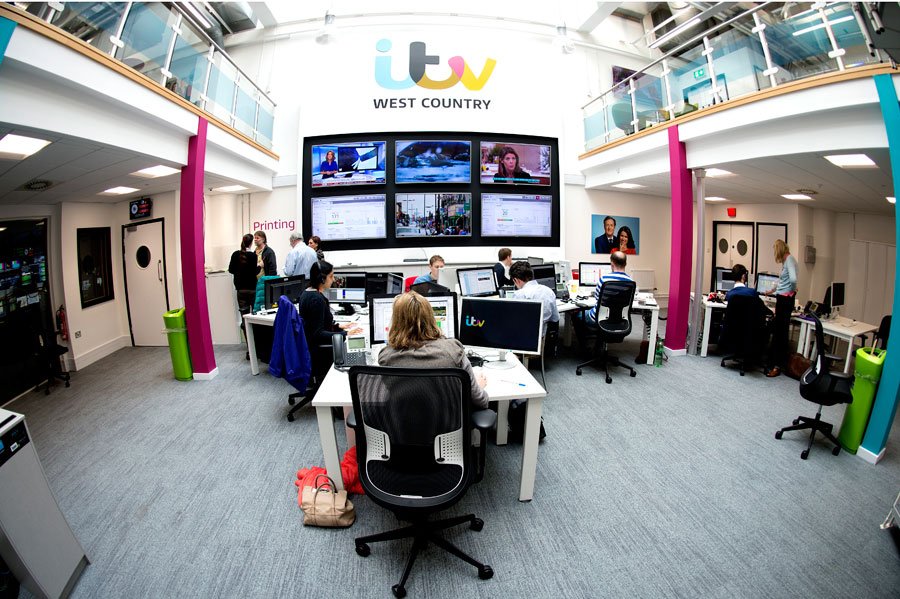thebristolmag's tweet photo. Go behind the scenes &amp; learn about life at @itvwestcountry with @elliebarkeritv in our July #bristolatwork feature 🙌 https://t.co/VWKRcmgzNR https://t.co/CVagYLu2nP