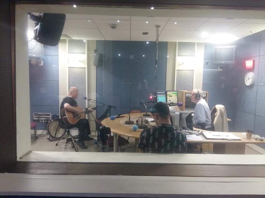 Stellar moment from last Live Blue <a href="/RTElyricfm/">RTÉ lyric fm</a> <a href="/corcorc/">Carl Corcoran</a> and <a href="/christymoore45/">Christy Moore</a> - thanks Christy