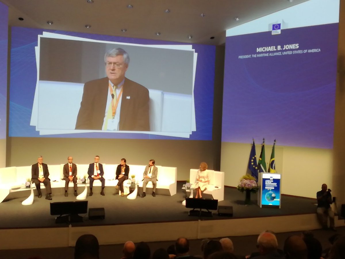 forumoceano's tweet photo. Michael Jones @MichaelMaritime @TMA_maritime & #BlueTechClusterAlliance @ Panel "Engaging foundations and the Private Sector" #AtlanticAll https://t.co/mlLnTDC2BN