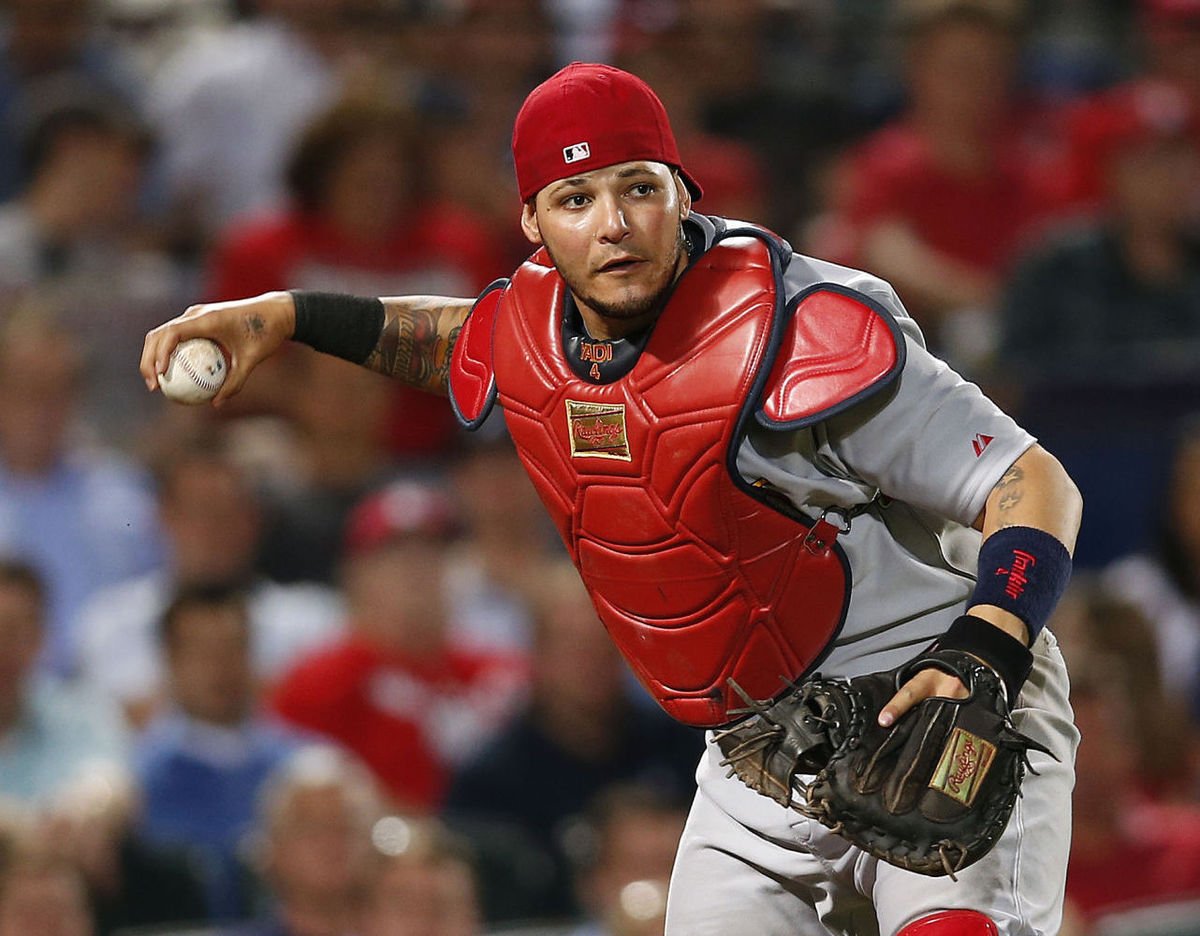 Happy Birthday to Yadier Molina who turns 35 today! 