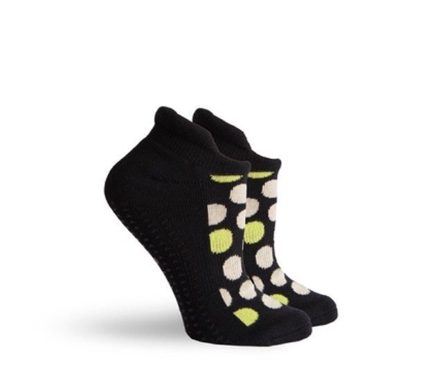 ellebellefit's tweet image. Start your Thursday off on the right foot with our #pointestudio socks #ellebellefit #styletribe #infashioninactio… ift.tt/2ul2q3Q