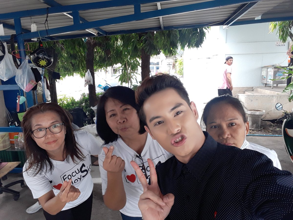 kodchaporn1966's tweet photo. โฟกัสถามว่า...โอเครมั้ยครับ....Fc.ตอบ👍👍👏👏❤❤ให้เลยจร้าา มีแต่คนชมครับปม☺😊😘
#Hugradio
#HugDjSpecial
#FocusAF12
#CusSaiFamily https://t.co/DyK95upRow