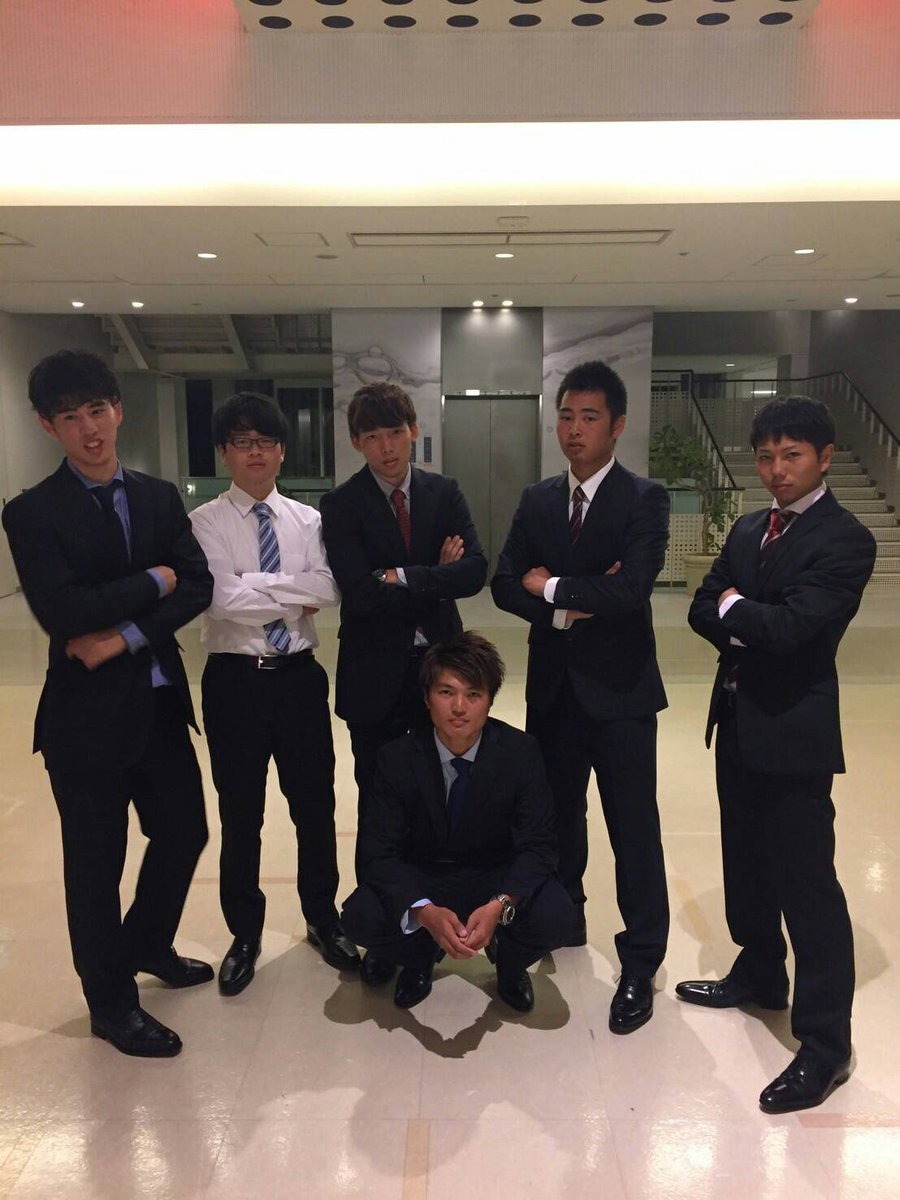 神戸学院大学男子ラクロス部 V Twitter 1回生紹介 No 10 名前 天満 真也 写真1枚目右 ニックネーム てんま しんや 学部 学科 現代社会 社会防災 ポジション Df 出身校 広島県 ひとこと 大学生活ラクロスにかけます Ok Happy Smile