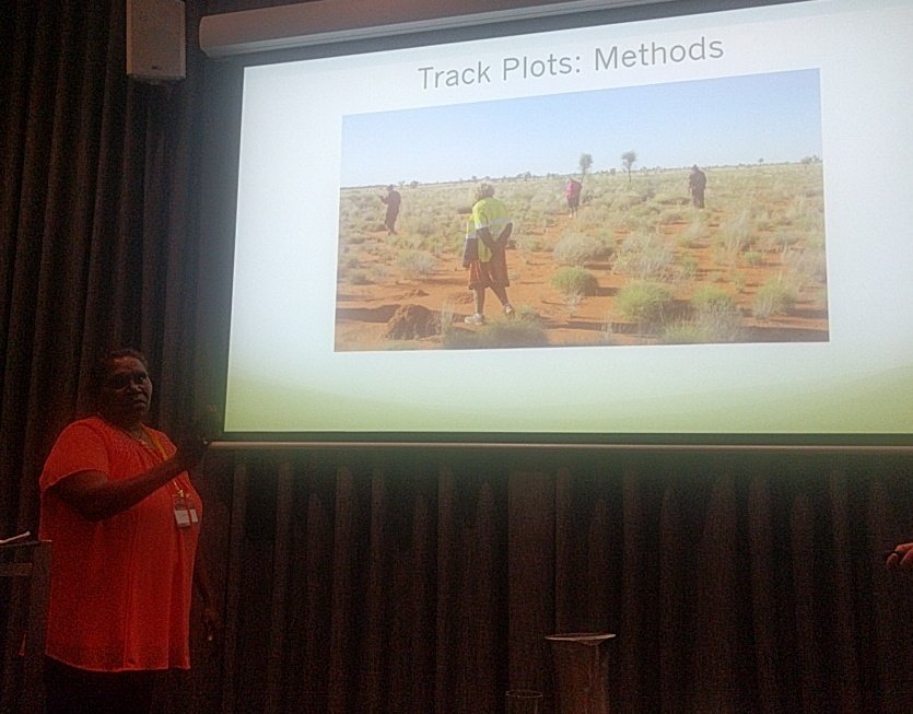 Wiluna Marti Women Rangers tracking dingoes, cats &amp; bilbies in Australia outback #IMC12  <a href="/ClaudioSillero/">Claudio Sillero</a>