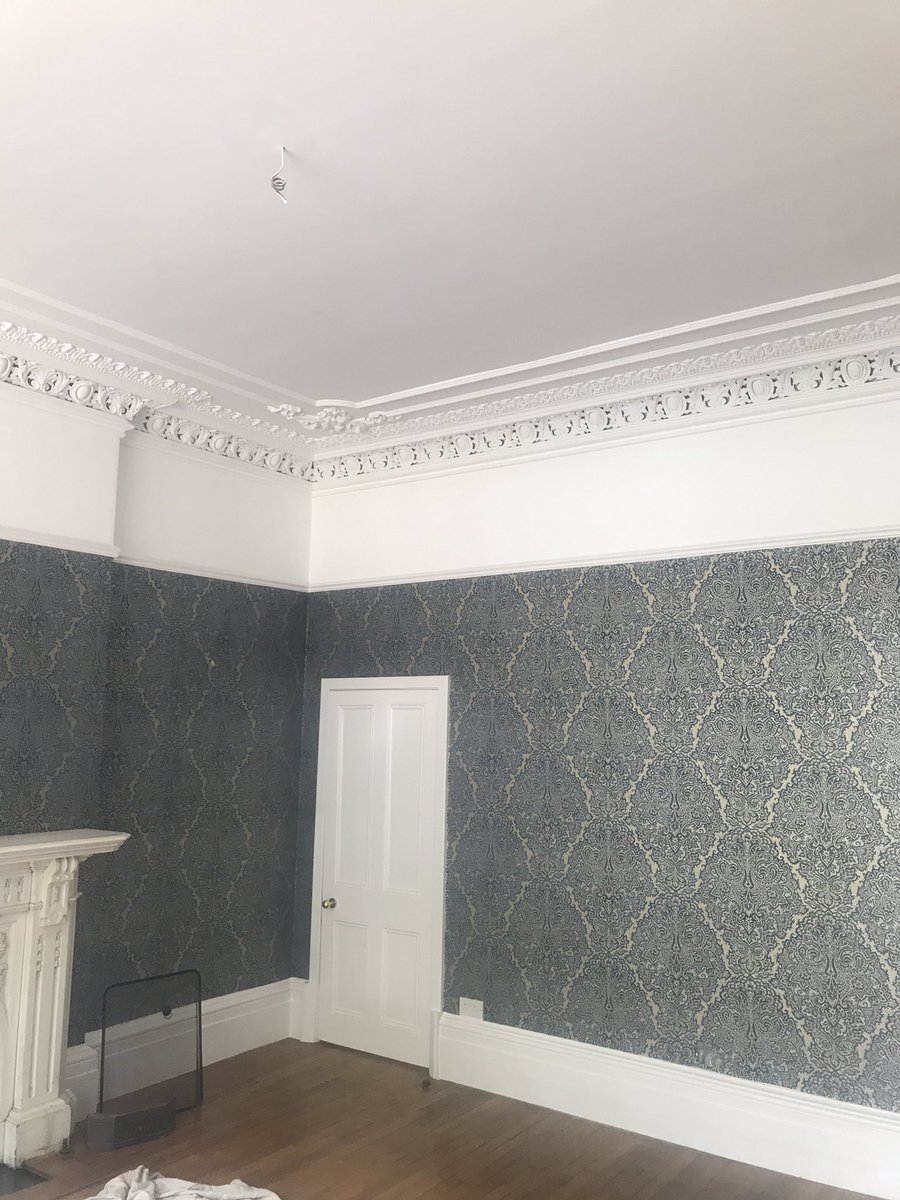 dandddecorator's tweet photo. Beautiful @ZoffanyFW wallpapered room https://t.co/sb34LD3dxf