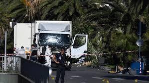 Le_Figaro's tweet image. La justice veut bloquer Paris Match pour ses photos de l'attentat de #Nice #Nice06 bit.ly/2tL8AIZ