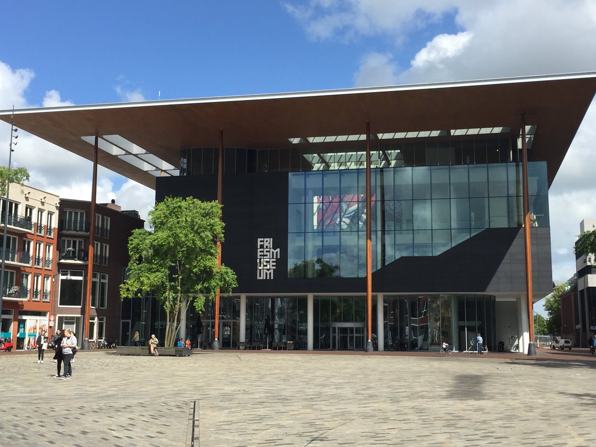 STREAMstreamer's tweet photo. Day 3 ended with an interesting cultural tour courtesy of #friesmuseum. #challengeweek2017 #Leeuwarden https://t.co/Wx6IAoUUd9