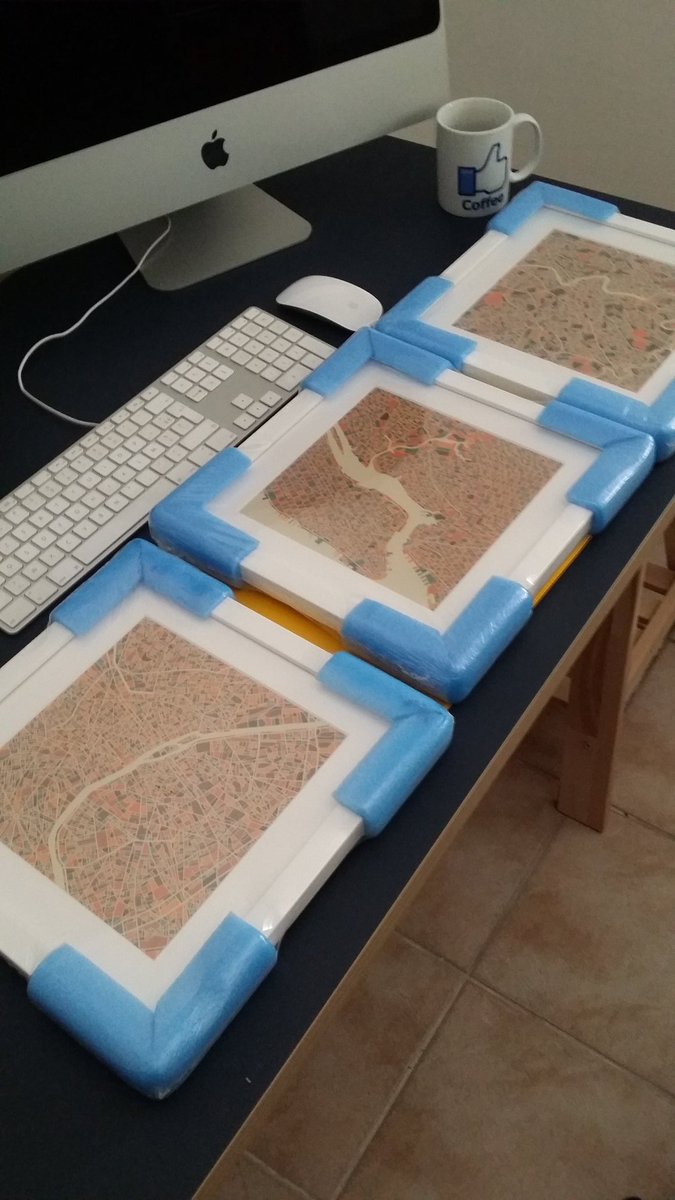 SylvGillet's tweet image. Elles sont arrivées chez @sowaycom les œuvres de #JazzberryBlue #Paris #NewYork #Rome @juniqe_fr @JUNIQEARTSHOP #ArtShop