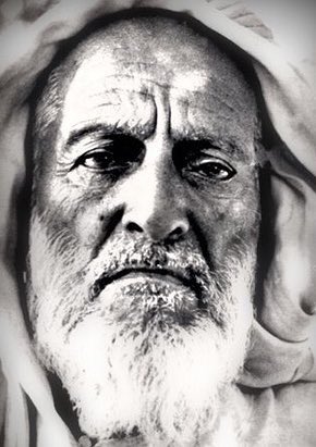 #الجيش_التركي_يحتل_قطر
قاسم آل ثاني قاتل الترك في معركة الوجبه واليوم تميم ياكل الوجبه مع المحتل التركي في القصر الذي سجن نفسه فيه