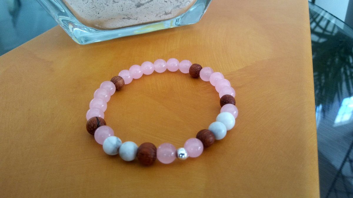 creative8influx's tweet photo. An woman's Petite style stretch bracelet made with natural stone and wood, called #howlite #rosequart #bayong wood with an #silver crimp https://t.co/j6mqz6a9NV